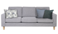 Un canapé trois place gris avec des coussins